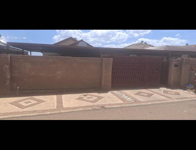 3 BEDROOM HOUSE FOR SALE IN SOSHANGUVE VV